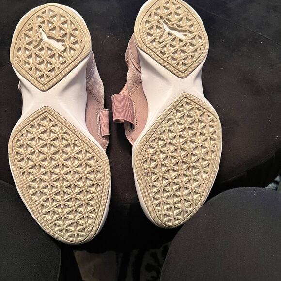 Puma sneakers athletic Soft Foam Optimal Comfort Slip on soft pink/mauve  Sz 7.5 - Picture 12 of 13